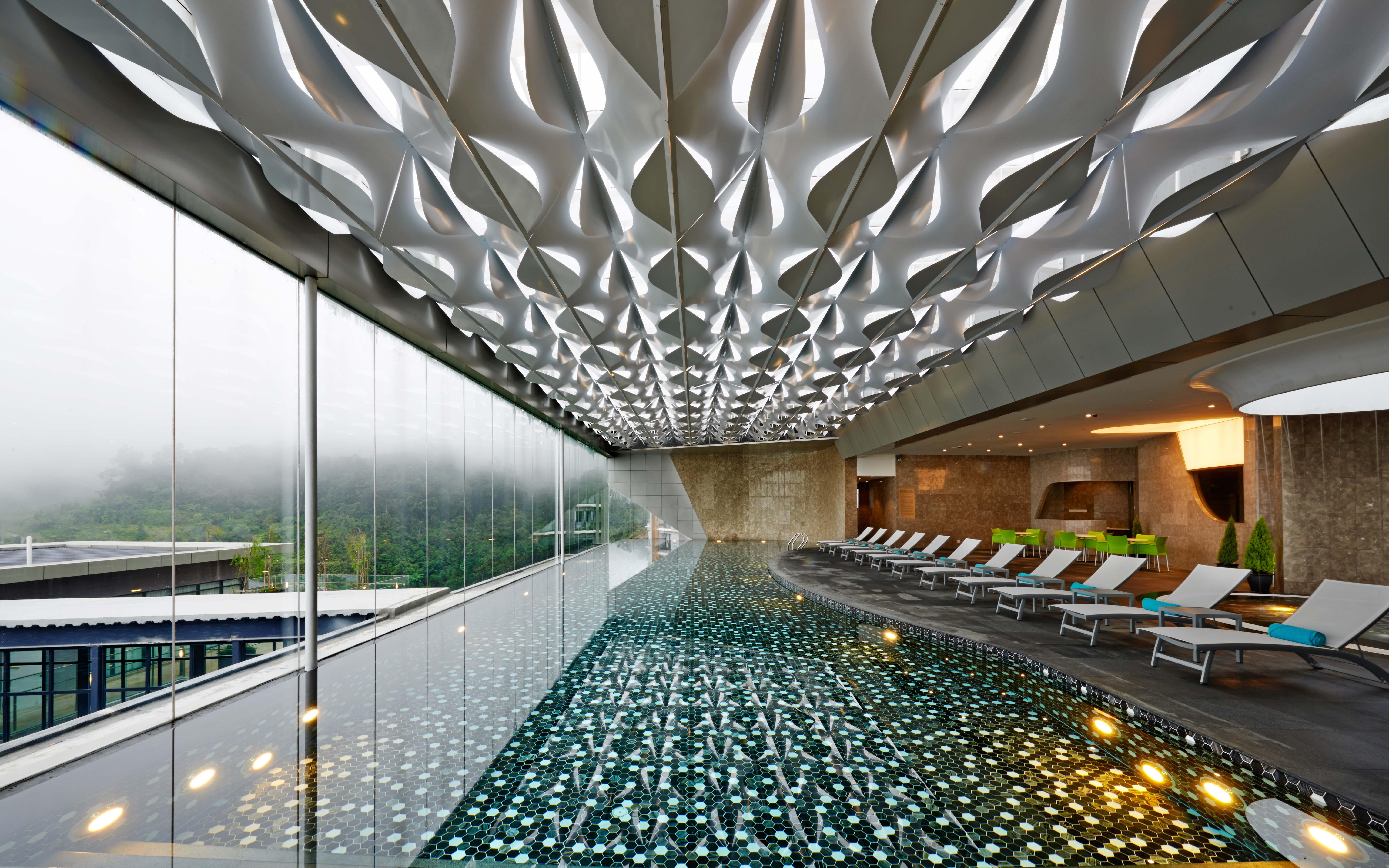 فندق غراند أيون ديليمن مرتفعات جنتنغ المظهر الخارجي الصورة The pool at the 101 Sky Lounge